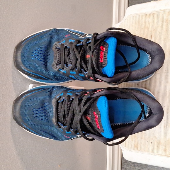 ASICS GT-2000 7 Shoes - Picture 3 of 16